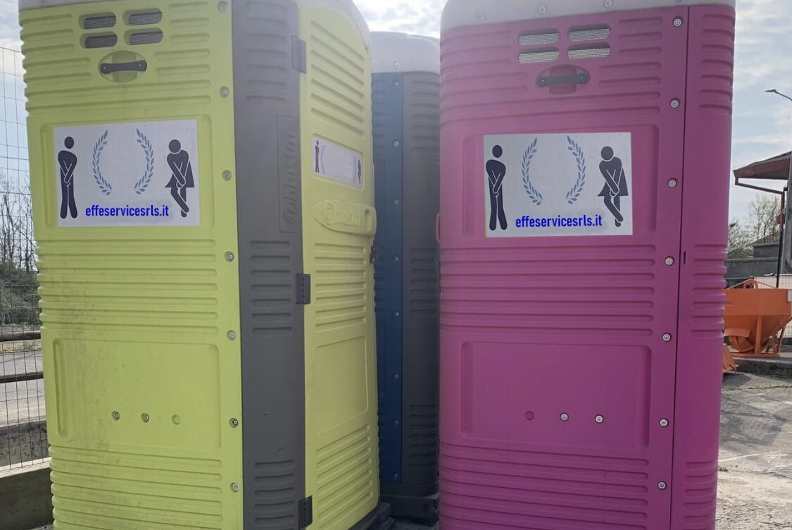 WC CHIMICI  a Noleggio per cantieri o eventi con Servizio di pulizia e sanificazione
